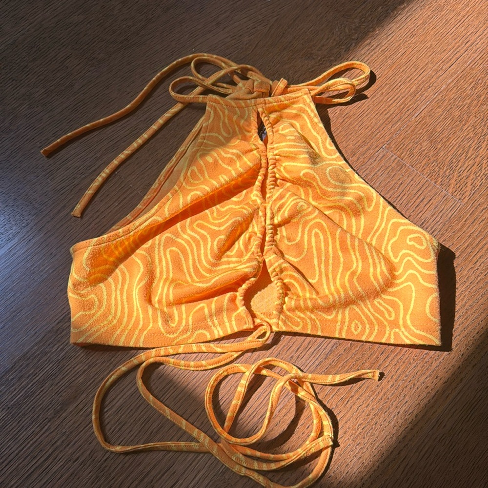 YELLOW ZARA CROP TOP - size small